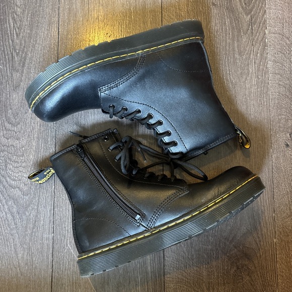 Dr. Martens Shoes - Dr. Martens Doc Martens Zavala Black Air Wair Combat Boots Size Women 6 Men 5